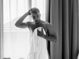Xxx webcam livejasmin AndyCram