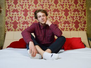 Shows private video CodyFirst