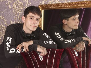Camshow private cam DustinKen