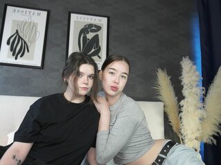 Free free naked RoxieAndLana